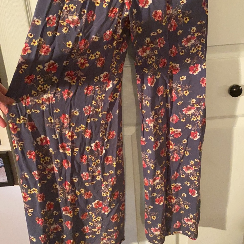 Blue Floral Romper - Picture 4 of 4